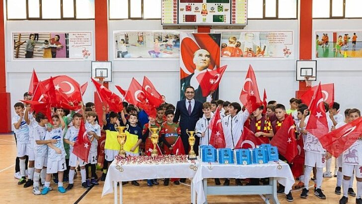 Çocuklar futsalı çok sevdi – Ağır ilgi yeni turnuva getirdi