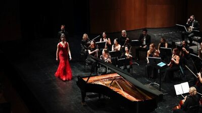 Cumhuriyet Coşkusu AKM’de Yankılandı: İlyun Bürkev’den Unutulmaz Bir Performans