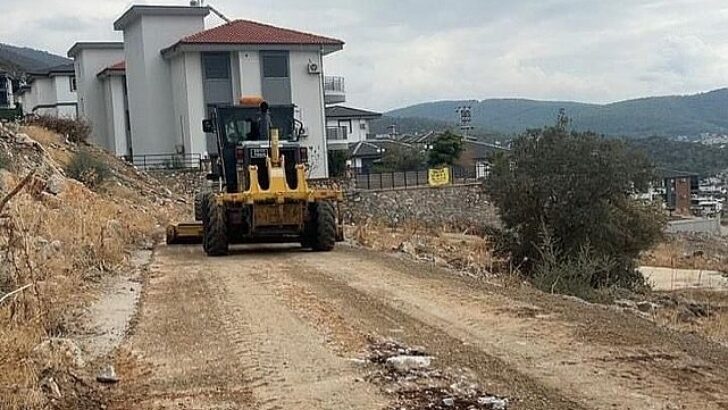 Didim’de Sağanak Yağış Sonrası Ziyan Gören Yollar Onarıldı
