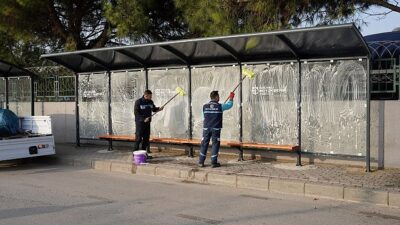 Duraklar periyodik olarak temizleniyor