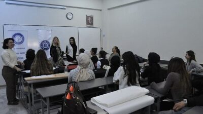 Egeli gençler, dokumacılık kesiminin aktüel trendleriyle tanıştılar