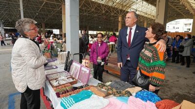 Gaziemir Belediyesi’nden bayanlara takviye: El Emeği ve Satış Pazarı açıldı
