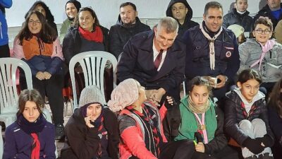 Gölcük Belediye Başkanı Ali Yıldırım Sezer, Aksığın İzci Kampı’nda Gölcük Belediyesi İzcileri ile bir ortaya geldi.