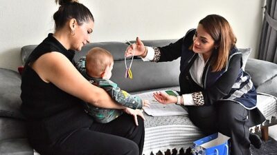 İzmir Büyükşehir Belediyesi İzmir95 ile hem annenin hem bebeğin yanında “İyi bir başlangıç her çocuğun hakkı”