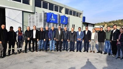 İzmir’in zeytinleri çuvallardan kurtulup kasalarda toplanacak