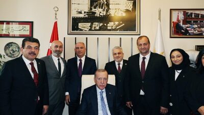 İznik Belediye Başkanı Kağan Mehmet Usta Türkiye Büyük Millet Meclisi’nde Cumhurbaşkanı Recep Tayyip Erdoğan ile görüştü