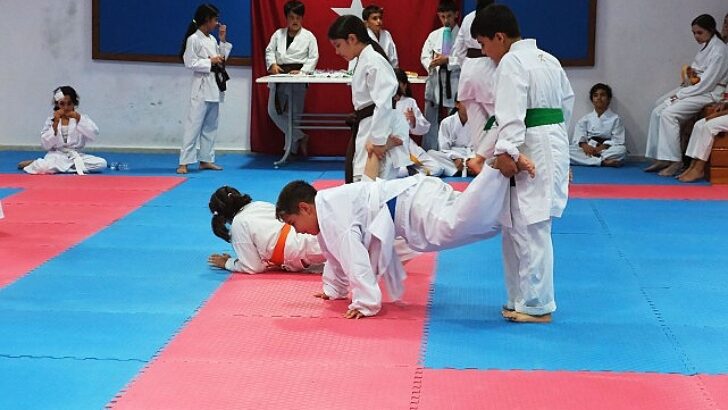 Kemer Belediye karate grubu jenerasyon atladı