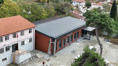 Kızderbent’teki çok maksatlı salonun yüzde 95’i tamam
