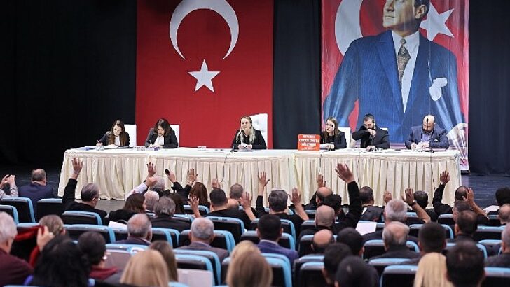Konak Belediye Meclisi’nden kayyum tepkisi