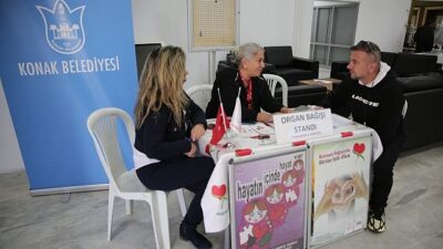 Konak’ta organ bağışı farkındalığı için stant kuruldu
