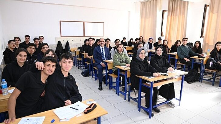 Lider Altay’dan 12. Sınıfta Okuyan ve Üniversiteye Hazırlanan Öğrencilere Müjde