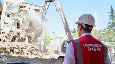 Lider Çaykara: Avcılar’da Metruk Bina Kalmayacak!