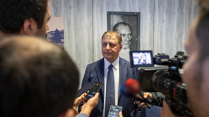Lider Tugay’dan gündeme dair bildiriler “Türk halkı kimin içtenlikle hizmet etmeye çalıştığını görür”