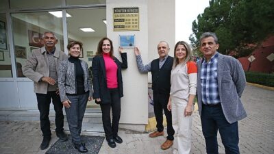 Lider Ünsal’dan 9 öğrenci okutan siteye teşekkür plaketi