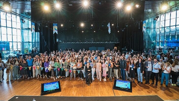 Öğretmenler, 24 Kasım’da Öğretmen Ağı’nın, Mehmet Zorlu Vakfı Ana Partnerliğinde Düzenlediği “Yaratıcı Özgüven Festivali”nde Buluşuyor.
