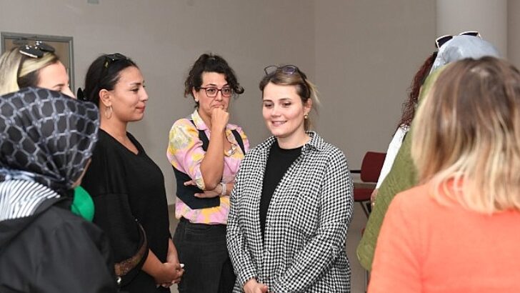 Osmangazi Belediyesi’nden bayanlara özel tiyatro eğitimi