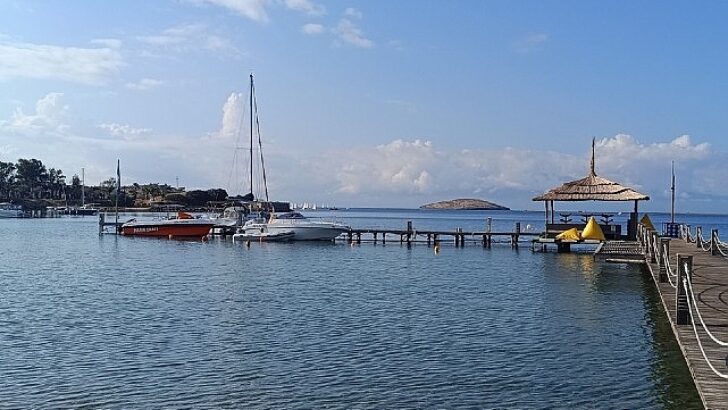 TYF Yelken Ligi Funboard Foça Yarışları rüzgar yetersizliğinden yapılamadı