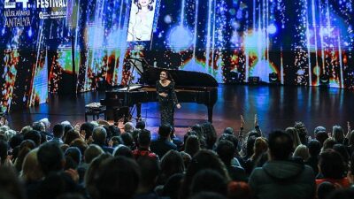 24. Antalya Piyano Şenliği Karsu’nun büyüleyici performansıyla başladı