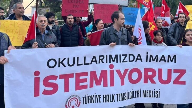 98 okula din vazifelisi atandı… İzmir laiklik için ayağa kalktı: ‘Okullarımızda imam istemiyoruz!’