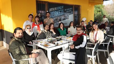 Atatürk Parkı’ndaki Gençlik Merkezi gençlerin yeni buluşma noktası oldu
