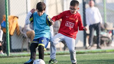 Buca Belediyesi’nin kış spor kurslarına büyük ilgi