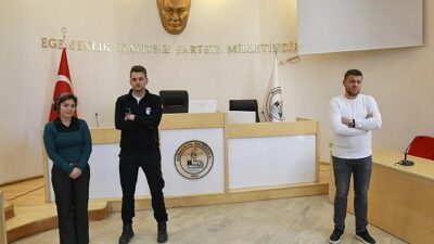 Burhaniye Belediyesi, etraf şuurunu artırarak bu hususta faaliyetleriyle fark yaratıyor.