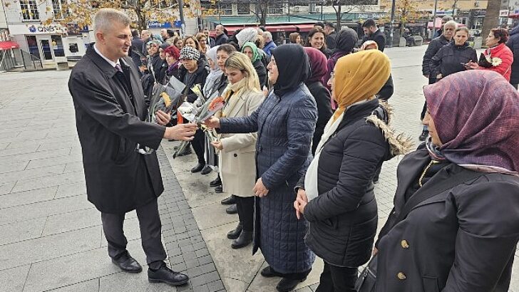 Dünya Kadın Hakları Günü Gölcük’te Kutlandı