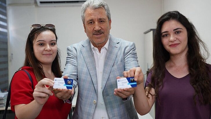 Ege Üniversitesinin ‘Mezun Kart’ uygulaması ağır talep görmeye devam ediyor