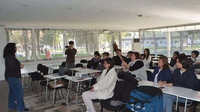 Egeli gençlere “Hava Yolu Tıkanıklarında Birinci Yardım Uygulaması” öğretildi