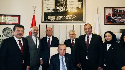 İznik Belediye Başkanı Kağan Mehmet Usta yeni yıl münasebetiyle bir bildiri yayınladı.