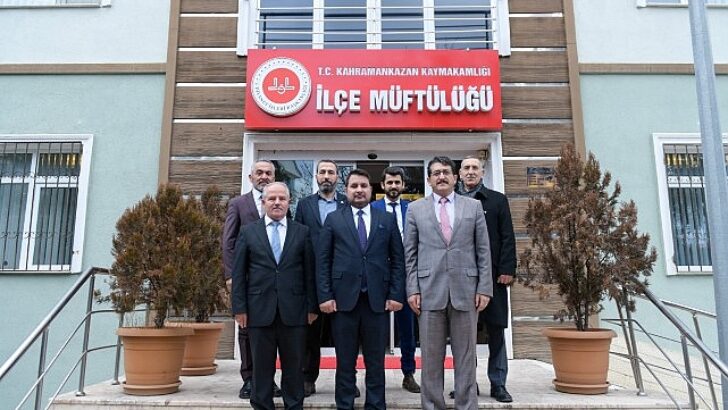 Kahramankazan Belediye Başkanı Selim Çırpanoğlu, Kahramankazan İlçe Müftüsü olarak atanan Abdullah Yalman’ı ziyaret etti.
