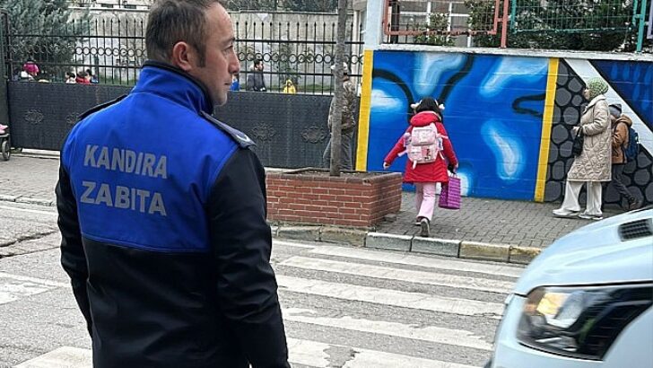 Kandıra Belediyesi Zabıta Grupları Öğrenci Güvenliği İçin Devrede