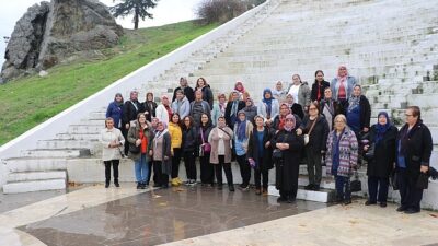 Köprübaşılı Bayanlar Manisa’yı Adım Adım Gezdi