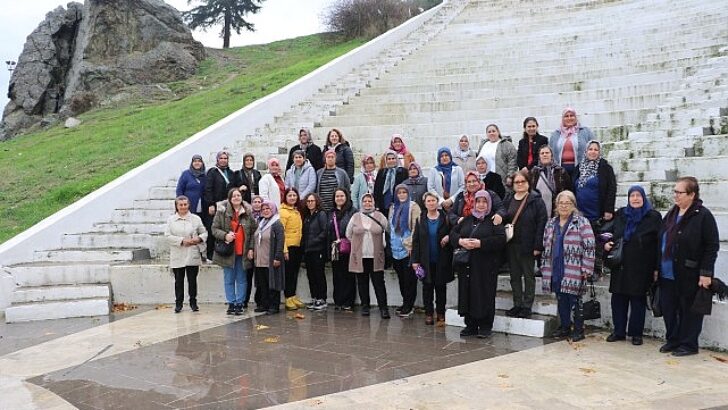 Köprübaşılı Bayanlar Manisa’yı Adım Adım Gezdi
