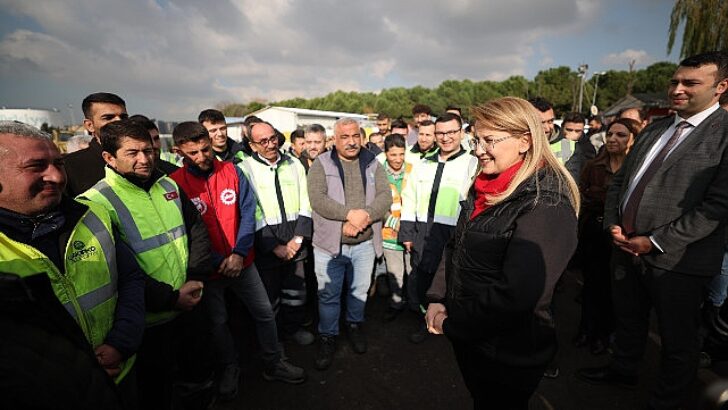 Lider Ovalıoğlu, yılın son gününde işçiyle bir ortaya geldi