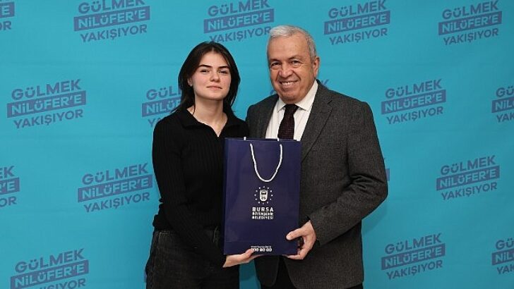 Lider Şadi Özdemir gençleri ağırladı