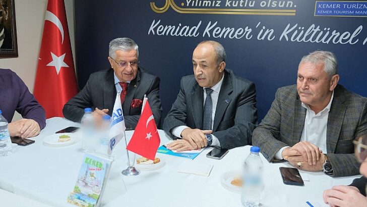 Lider Topaloğlu: “İyi bir dönem bekliyoruz.”