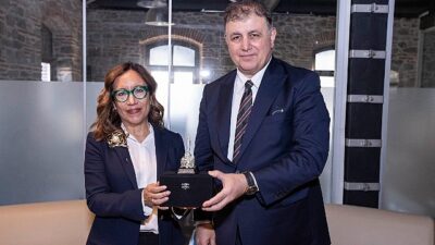 Lider Tugay: Bize muhtaçlık duyan herkesin kapısını çalacağız