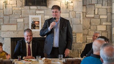 Lider Tugay Urla’da muhtarlar ve meclis üyeleri ile buluştu “Urla’yı gözümüz üzere korumalıyız”