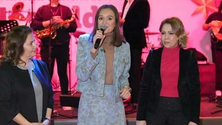 Manisalı bayanlar, ‘Yeni Yıl Matinesi’nde buluştu, doyasıya eğlendi