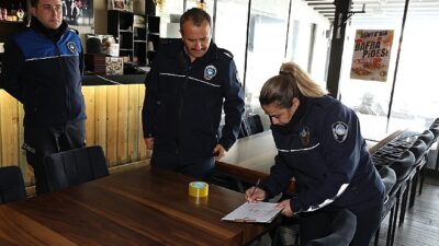 Menderes Zabıtasından Yılbaşı Kontrolü