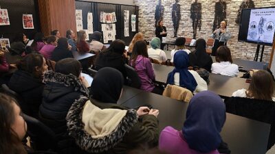 Modaya taraf verenler gençlere yürek aşıladı; “İletişim lisanınızı yanlışsız ve tesirli kullanın”