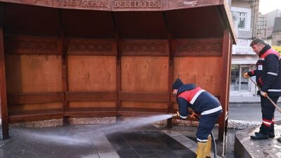 Nevşehir Belediyesi’nden Kaldırım ve Yollarda Paklık Çalışması