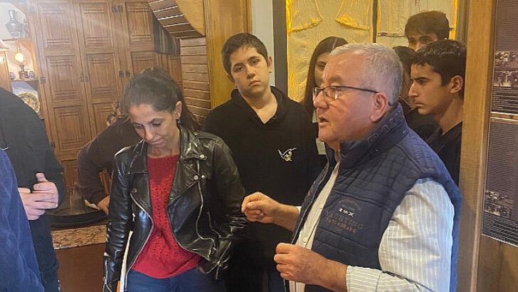 Öğrencilerden Kültür Konutu’na ziyaret