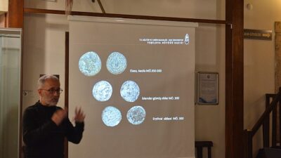 Prof. Dr. Zafer Derin, geçmişten günümüze İzmir’de yaşayan toplumların ömür hallerine ışık tuttu