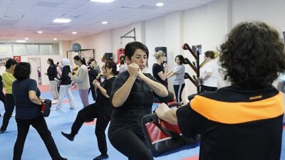 Seferihisar’da bayanlar “Öz Savunma” eğitimlerine devam ediyor
