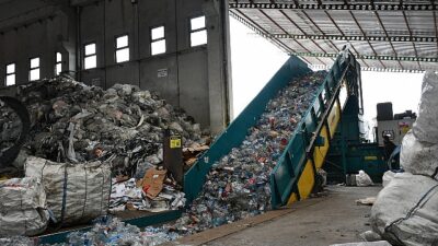 Tonlarca atık tabiata değil geri dönüşüme gitti