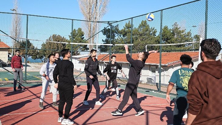 Üniversite Öğrencileri Genç Kültür Kart’ın Beyşehir’deki Kampında Gerilim Attı
