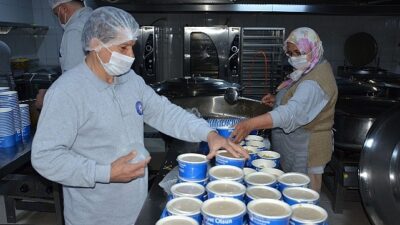 Alanya Aşevi gereksinim sahiplerini yalnız bırakmadı
