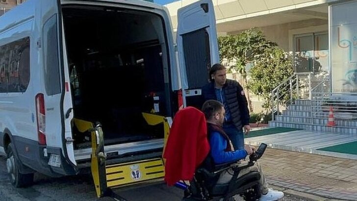 Antalya Büyükşehir Belediyesi Alanya’da engelli vatandaşları yalnız bırakmıyor